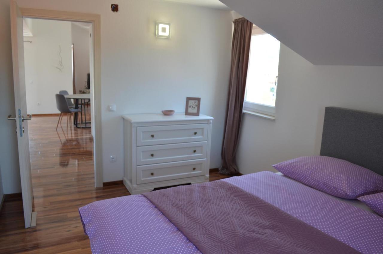 Apartmani Rita 斯拉汀 外观 照片
