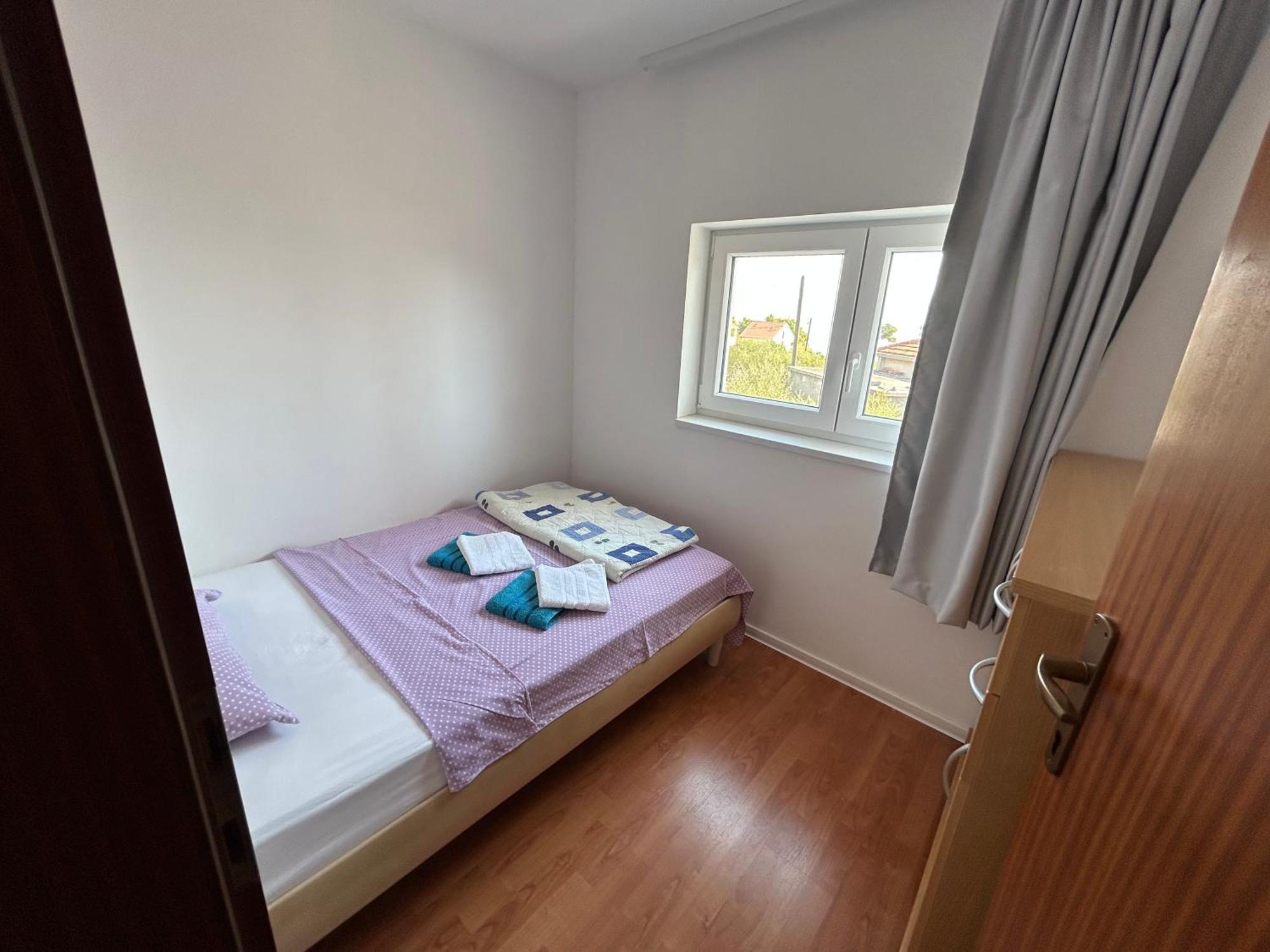 Apartmani Rita 斯拉汀 外观 照片